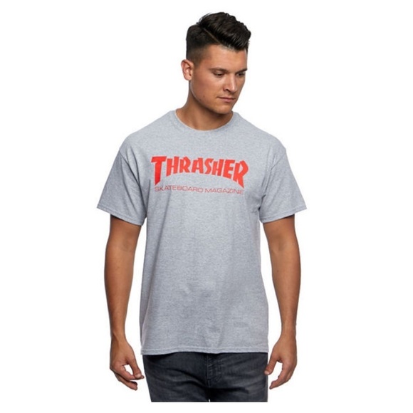 💜3/$30  Mens Small Thrasher Skateboard Tee - Picture 1 of 9